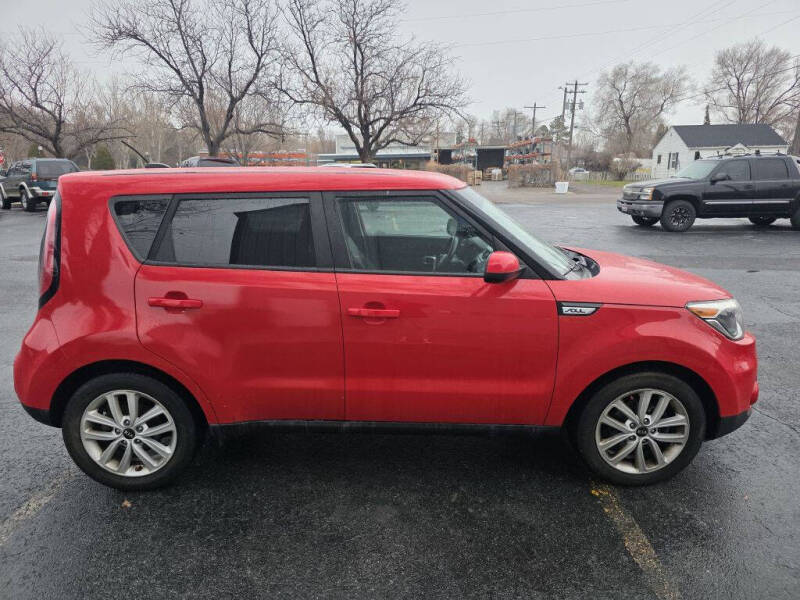 2019 Kia Soul +