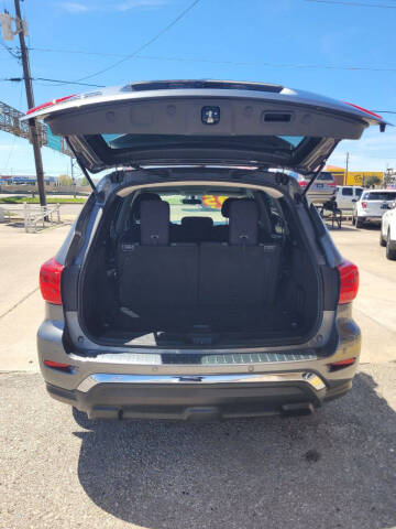 2020 Nissan Pathfinder S