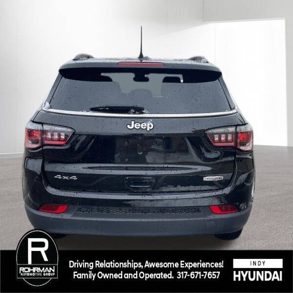 2022 Jeep Compass Latitude Lux