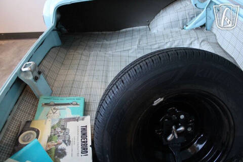 1957 Ford Thunderbird