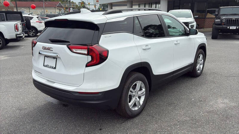 2024 GMC Terrain SLE