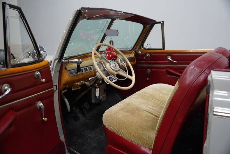 1946 Ford Super Deluxe