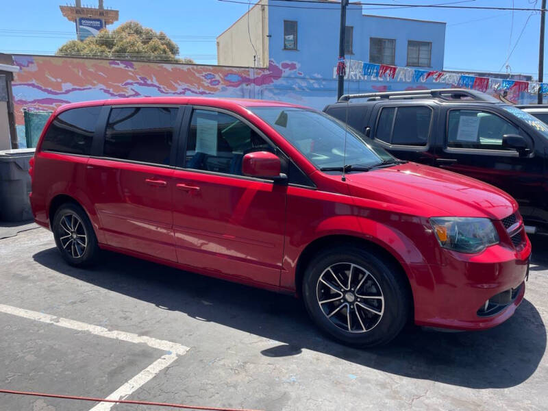 2016 Dodge Grand Caravan R/T