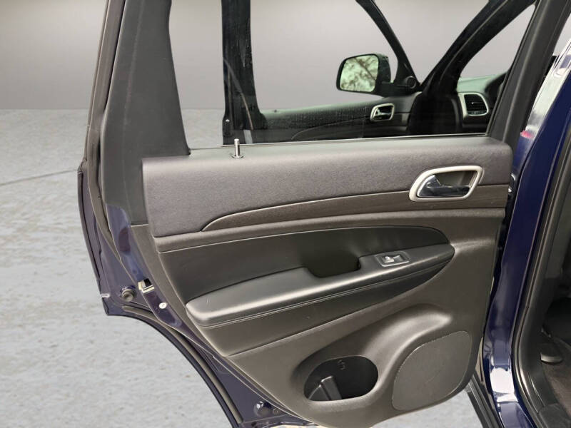 2018 Jeep Grand Cherokee Laredo E