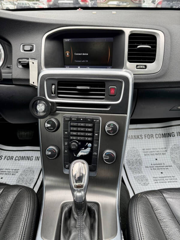 2013 Volvo S60 T5 Premier