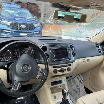 2017 Volkswagen Tiguan 2.0T Wolfsburg Edition 4Motion