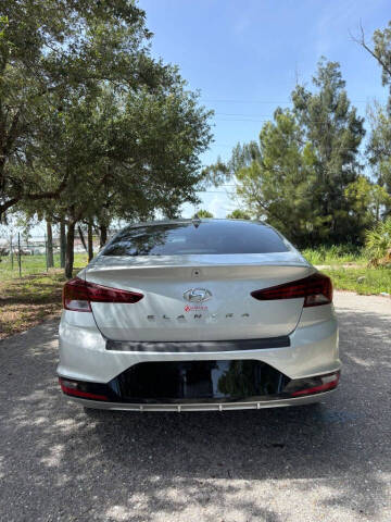 2019 Hyundai Elantra SEL