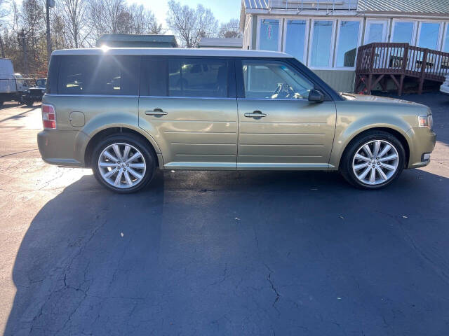 2013 Ford Flex for sale at Performance Auto Sales in Hickory, NC