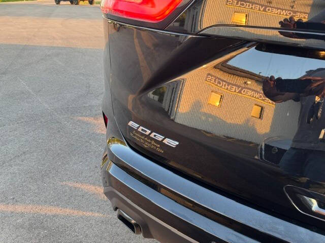 2019 Ford Edge ST