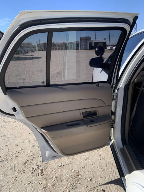 2004 Ford Crown Victoria Police Interceptor