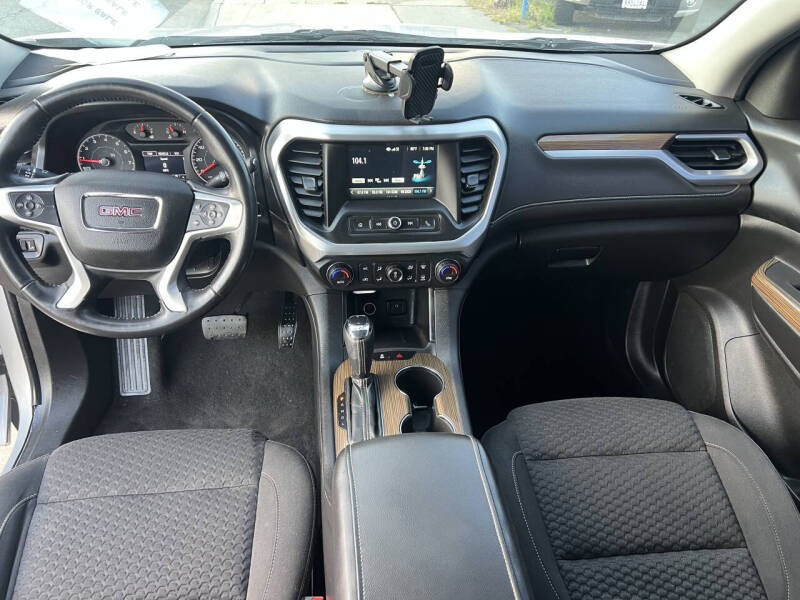 2018 GMC Acadia SLE-1