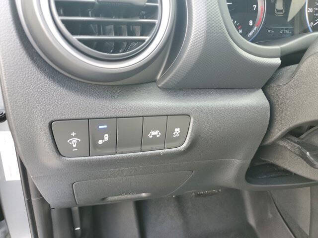 2021 Hyundai Kona SEL Plus