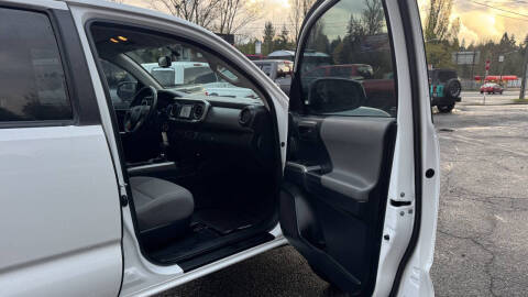 2017 Toyota Tacoma SR5 V6