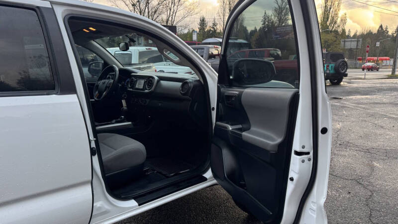 2017 Toyota Tacoma SR5 V6