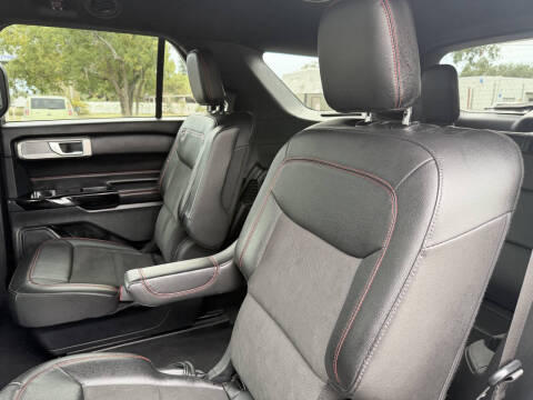 2022 Ford Explorer ST-Line