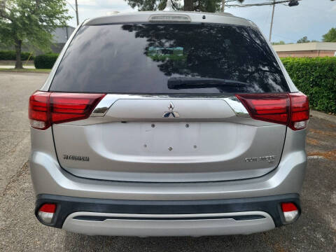 2019 Mitsubishi Outlander SE