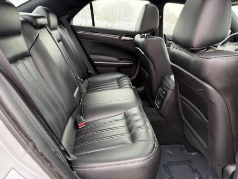 2023 Chrysler 300 S V6