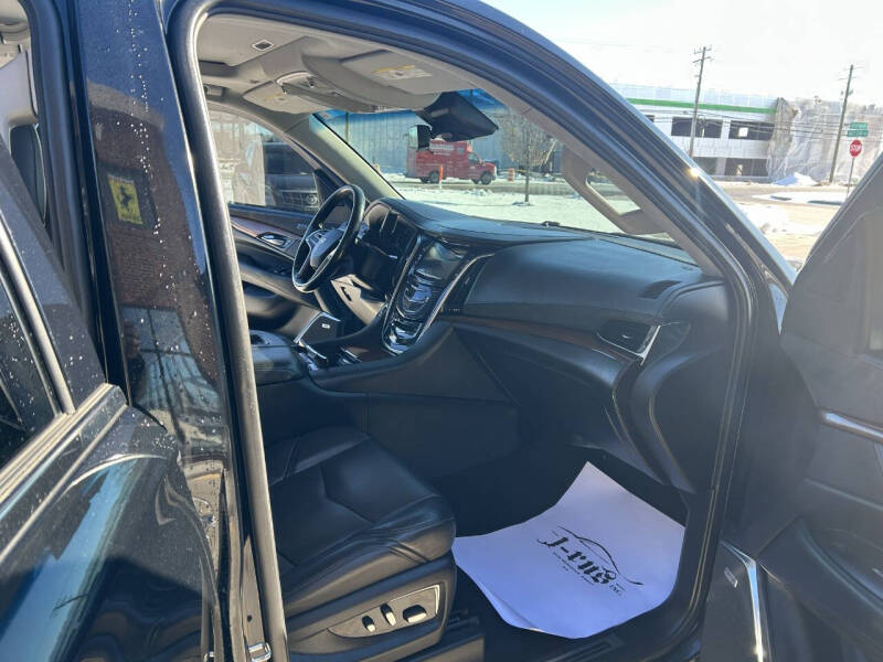 2018 Cadillac Escalade Premium Luxury