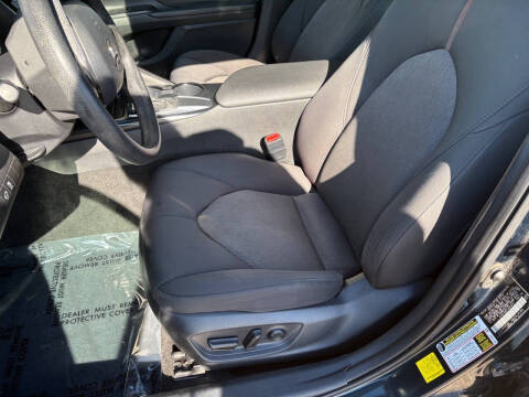 2020 Toyota Camry LE