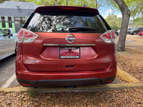 2016 Nissan Rogue SV