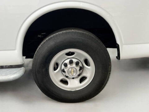 2024 Chevrolet Express 2500