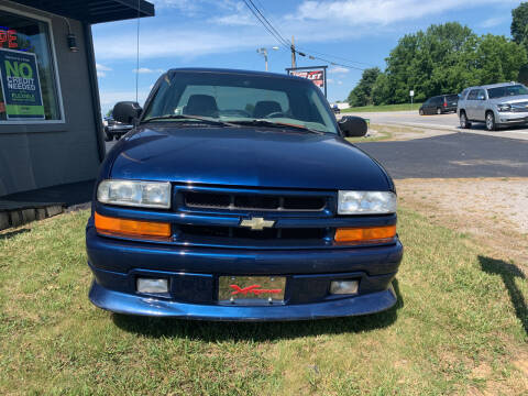 2002 Chevrolet S-10 for sale at Todd Nolley Auto Sales in Campbellsville KY