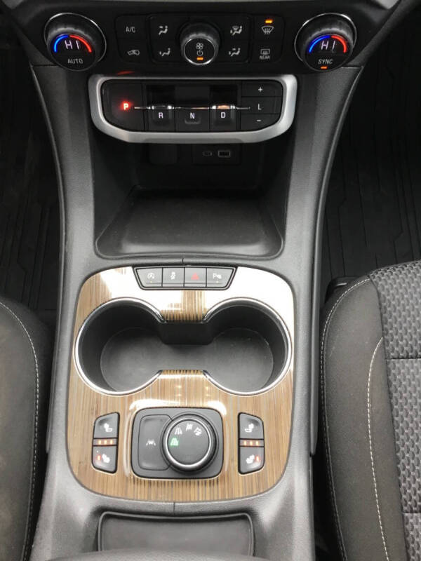 2022 GMC Acadia SLE
