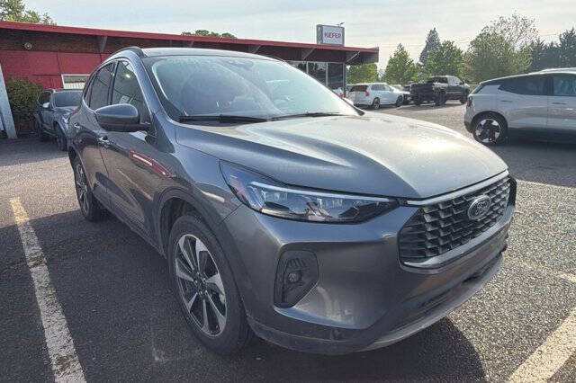 2024 Ford Escape Platinum