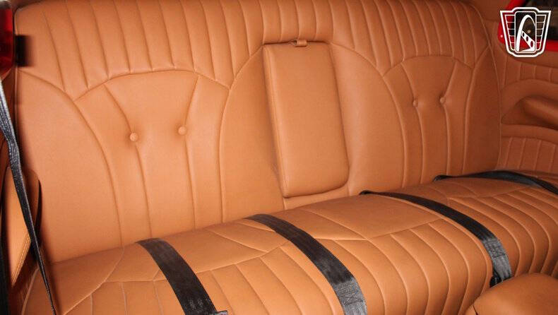 1948 Ford Deluxe
