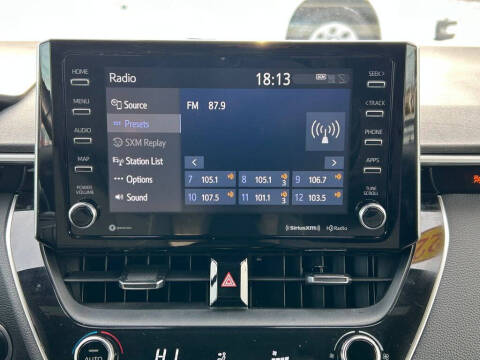 2022 Toyota Corolla Hatchback SE