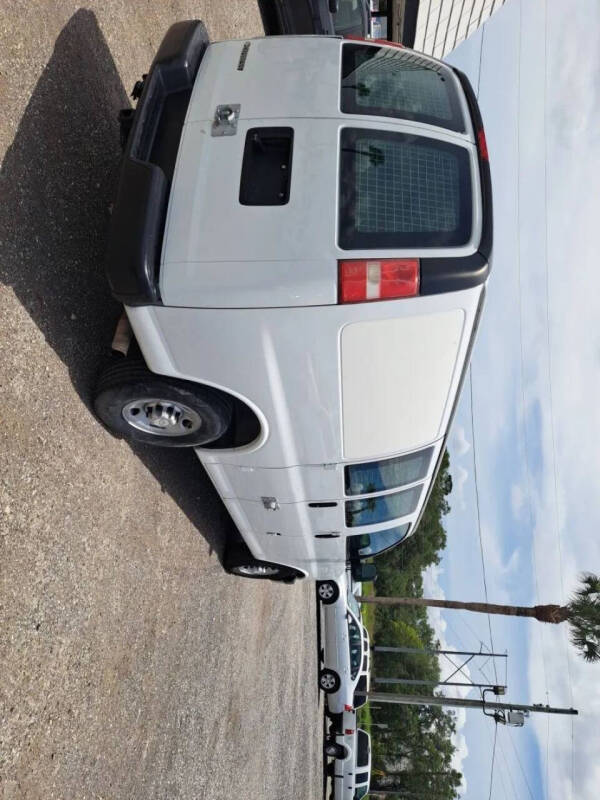 2017 Chevrolet Express 2500