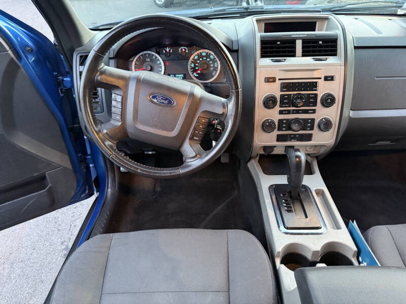 2011 Ford Escape XLT