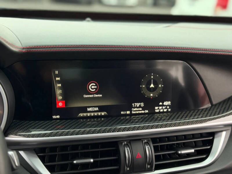 2018 Alfa Romeo Stelvio Quadrifoglio