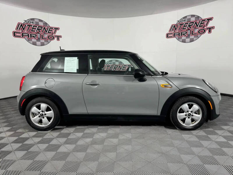 2016 MINI Hardtop 2 Door Cooper