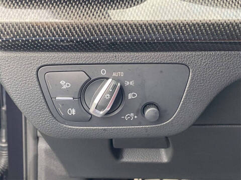 2019 Audi SQ5 3.0T quattro Premium Plus