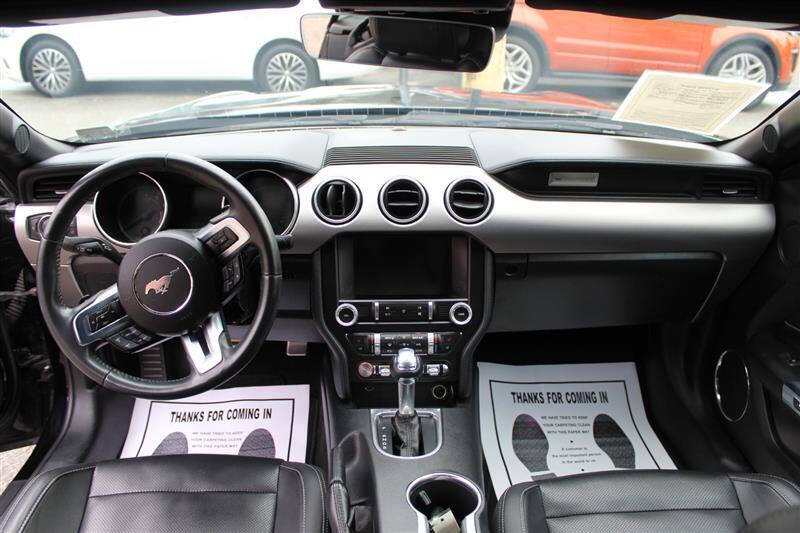 2021 Ford Mustang EcoBoost