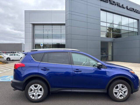 2015 Toyota RAV4 LE