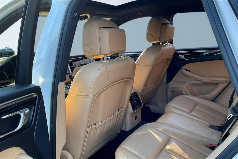 2017 Porsche Macan S