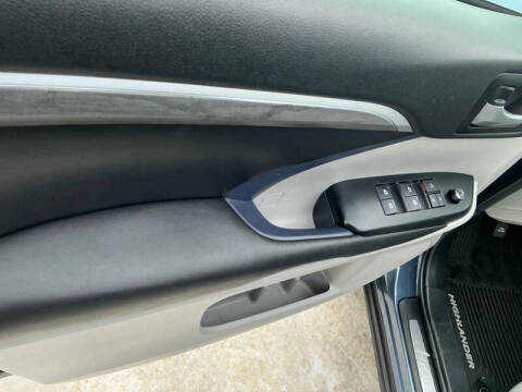 2017 Toyota Highlander Limited Platinum