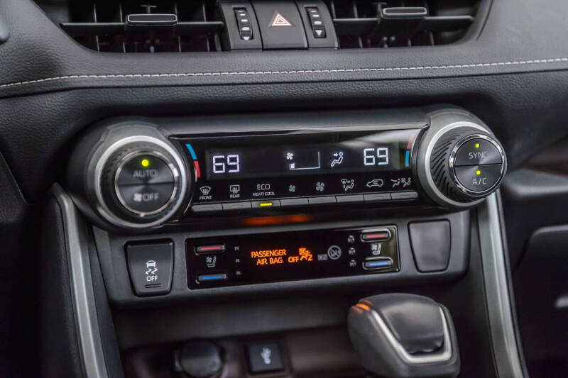 2020 Toyota RAV4 Limited