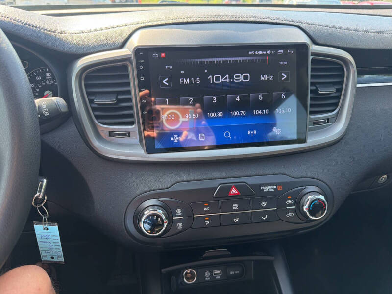 2016 Kia Sorento LX