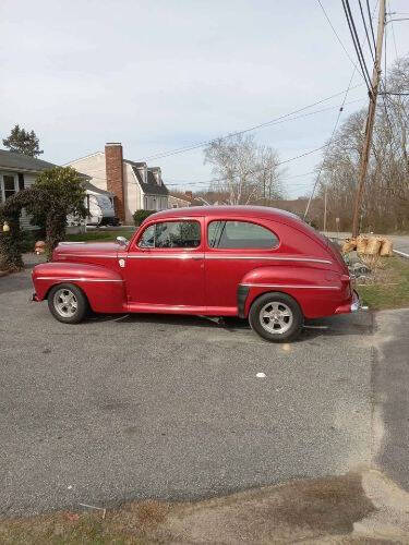 1947 Ford Deluxe