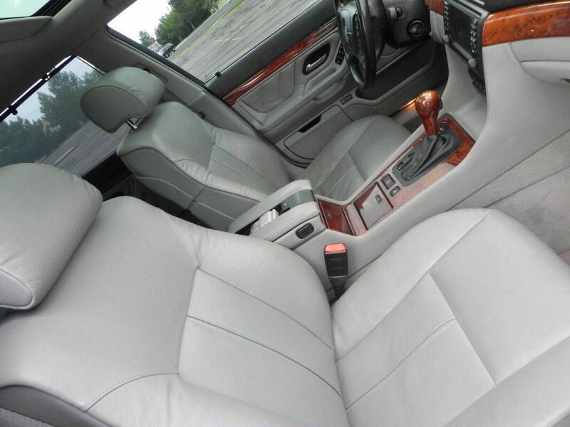 2001 BMW 7 Series 740iL