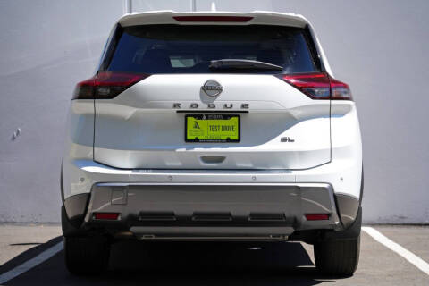 2024 Nissan Rogue SL