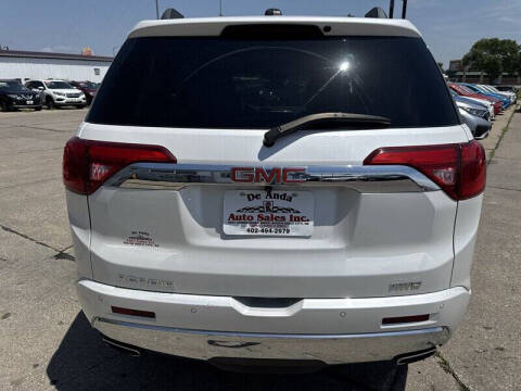 2017 GMC Acadia Denali