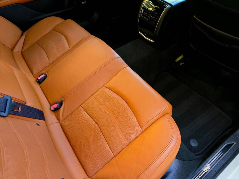 2017 Cadillac CT6 Plug-In Hybrid 2.0T