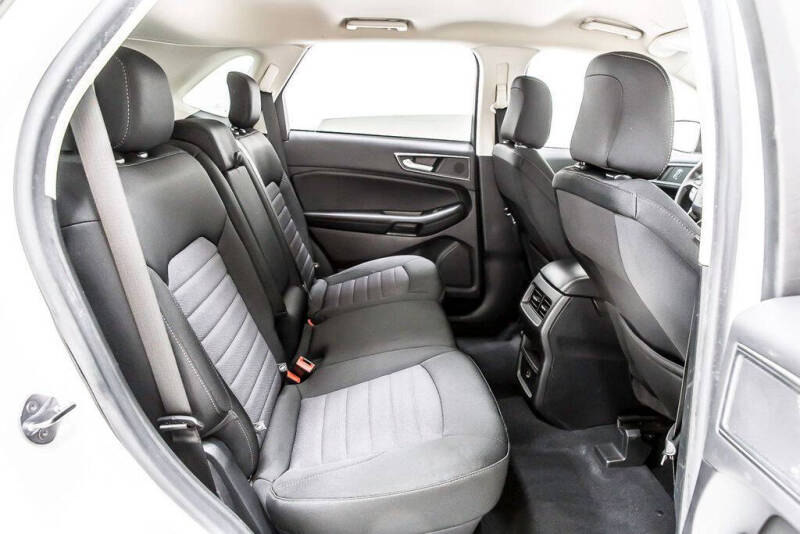 2021 Ford Edge SE