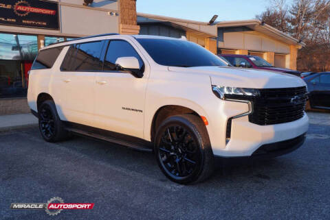 2023 Chevrolet Suburban RST