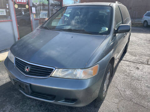 2000 Honda Odyssey for sale at Best Deal Motors in Saint Charles MO