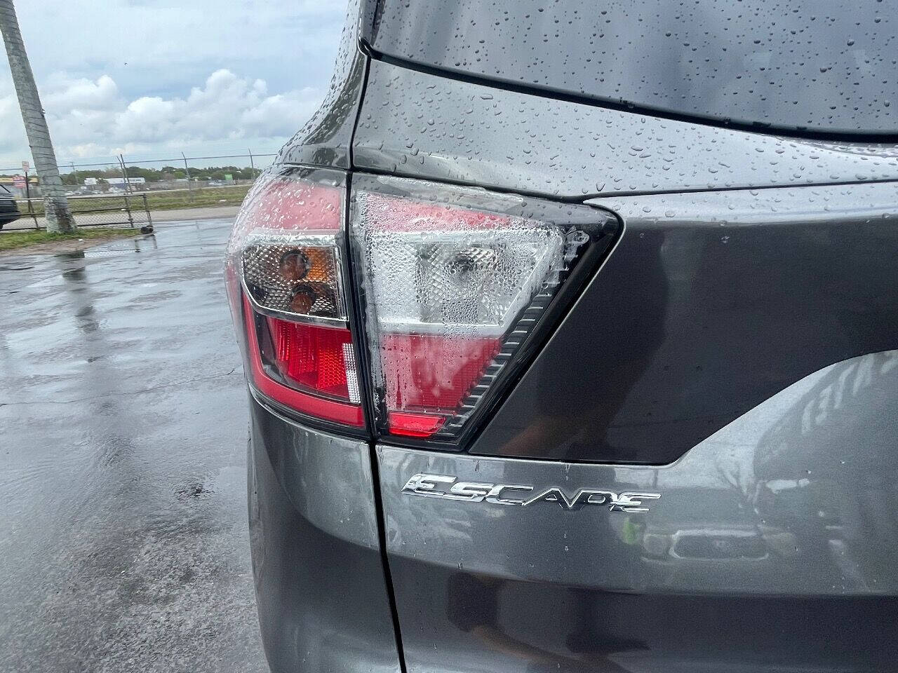 2017 Ford Escape SUV - $10,900